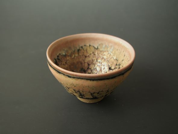 鎌田幸二 燿変紫光天目 ぐい呑（酒杯）　555 柳瀬美術店 ⁄ 鎌田幸二「紫紅天目酒盃-1」共箱[KAMATA Koji]Sake cup