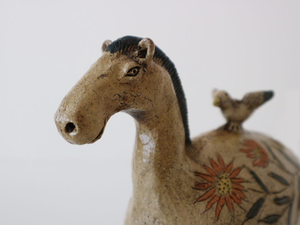 干支・馬と小鳥 置物 – Tohgoro Kyoto