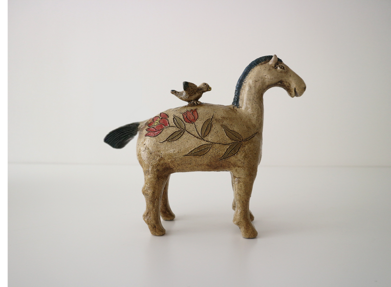 干支・馬と小鳥　置物