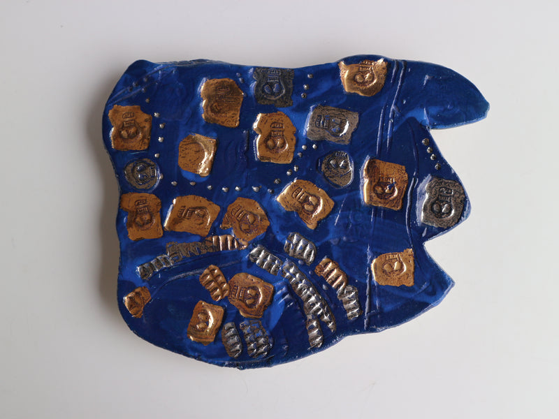 ブルードクロ陶板　　　　　　　　Blue Skull Panel