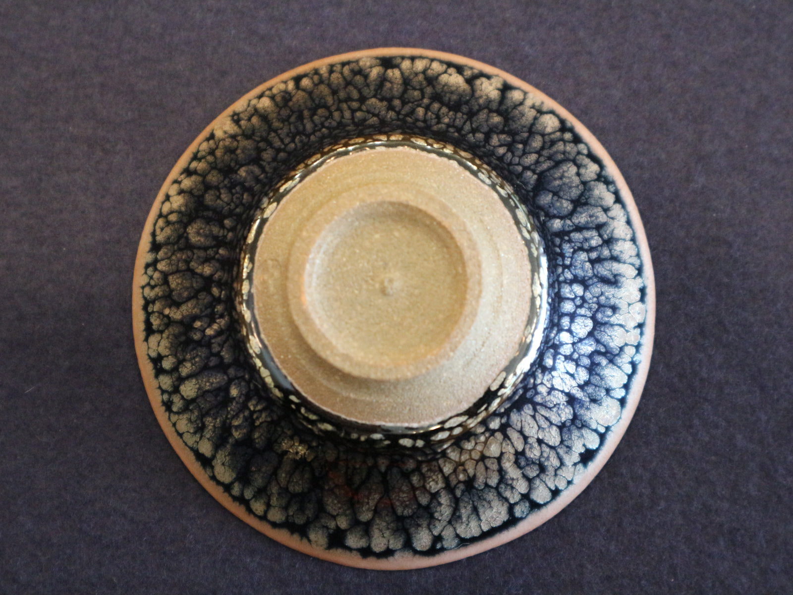 耀変油滴天目 盃 – Tohgoro Kyoto