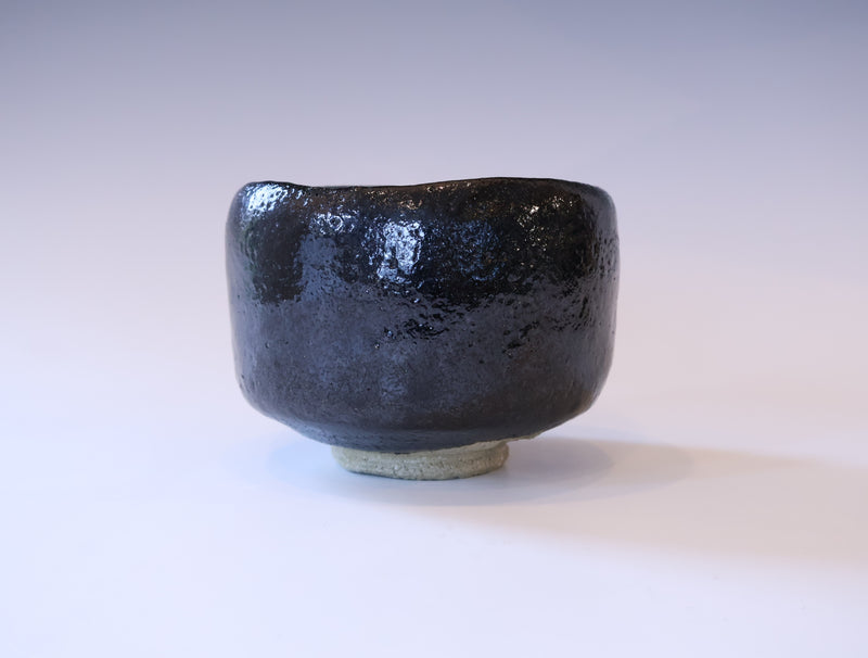 抹茶盌 黒楽｜和楽｜京焼・清水焼のうつわ 東五六 – Tohgoro Kyoto