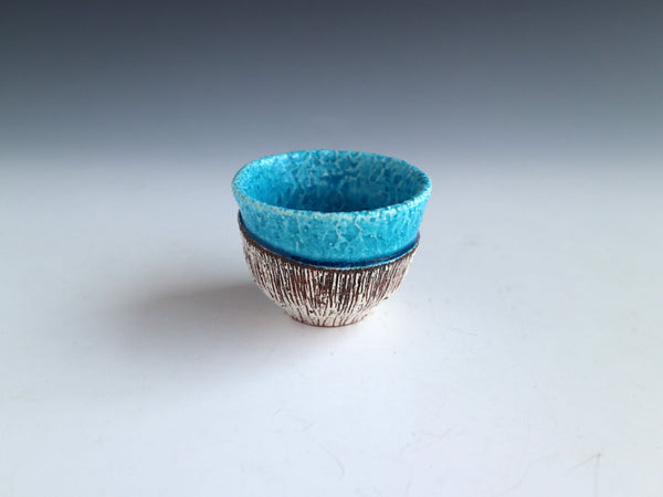 殻酒器　No.26　“Shell 25-26”