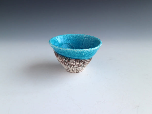 殻酒器　No.28　“Shell 25-28”