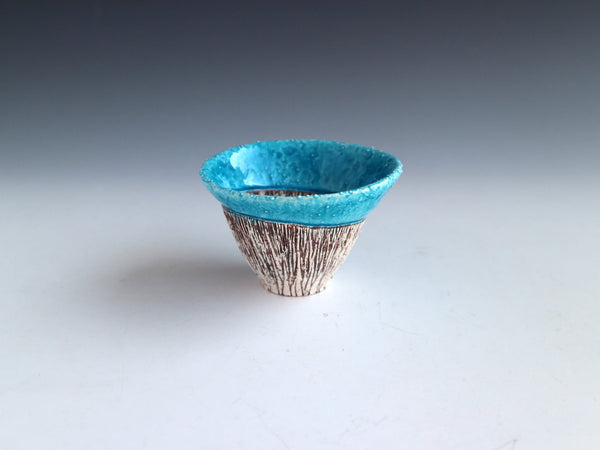 殻酒器　No.29　“Shell 25-29”