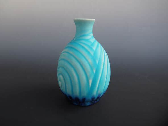 Sea blue glaze engraving tall foot vase